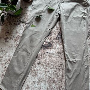 Sonoma Women’s Khaki Straight Leg- 10